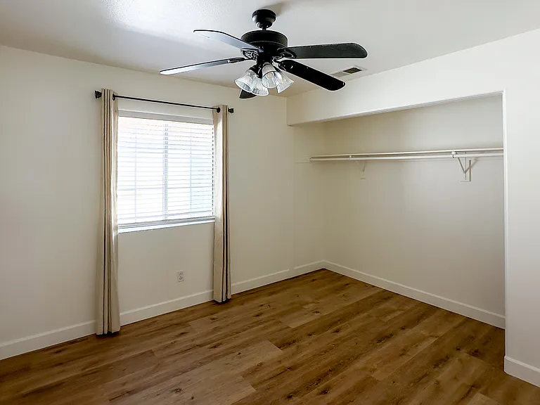 15747 Roan Rd — Photo 33