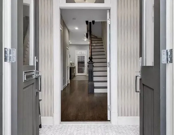 611 Maryland Ave NE — Photo 2