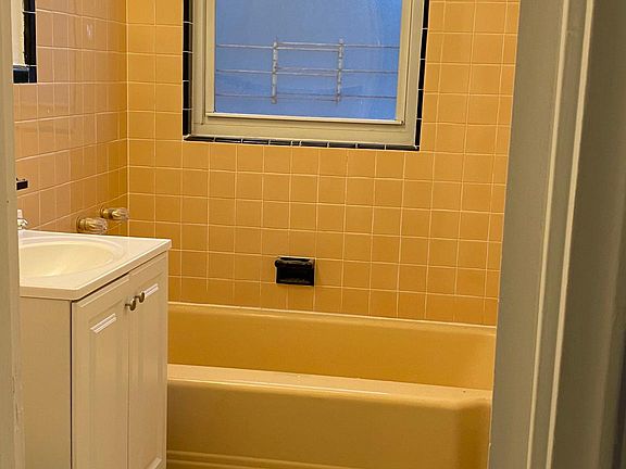 5th image of 1133 Pugsley Ave Floor 2