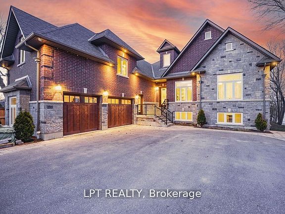 4th image of 25 Pinery Ln