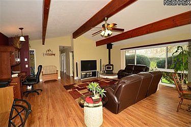 5th image of 541 Sandalwood Dr