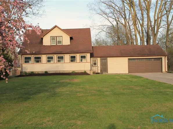902 Centennial Rd, Toledo, OH 43617