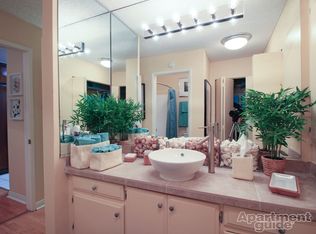 20412 Leapwood Ave APT 3C, Carson, CA 90746