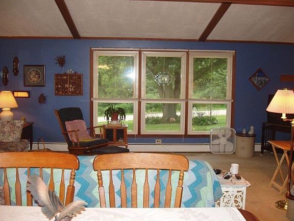 3rd image of 6269 E 500th St