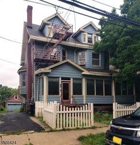 82-84 Osborne Ter, Newark, NJ, 07108