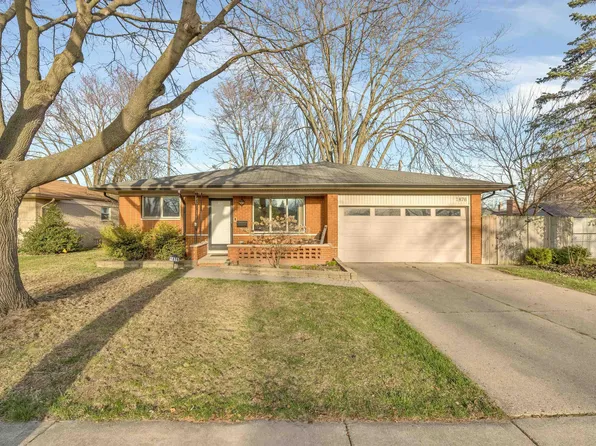 1876 Hempstead Dr, Troy, MI 48083
