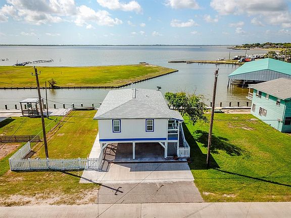 2nd image of 203 E Bayshore Dr