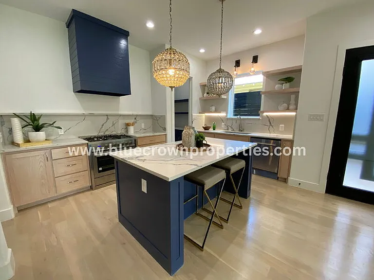 807 S Glasgow Dr — Photo 4