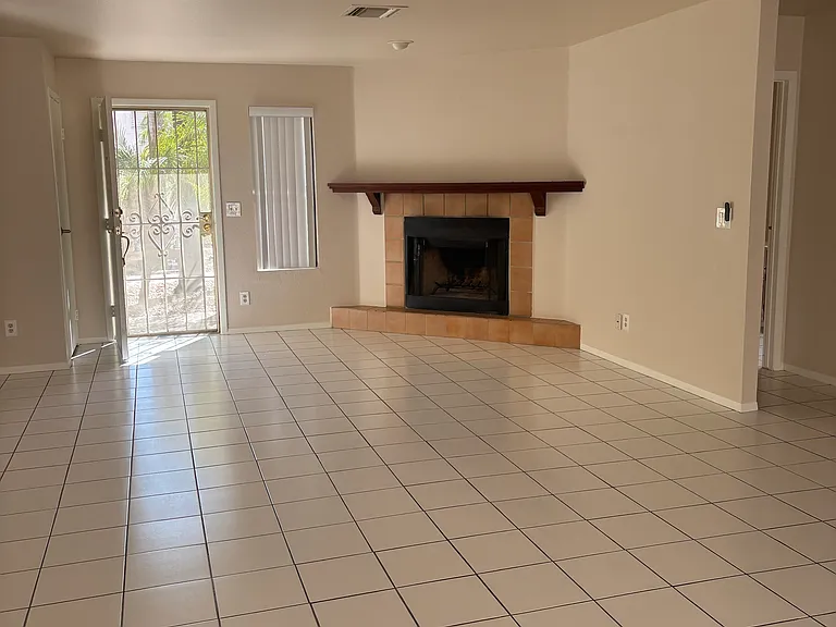 16618 E Ashbrook Dr #B — Photo 7