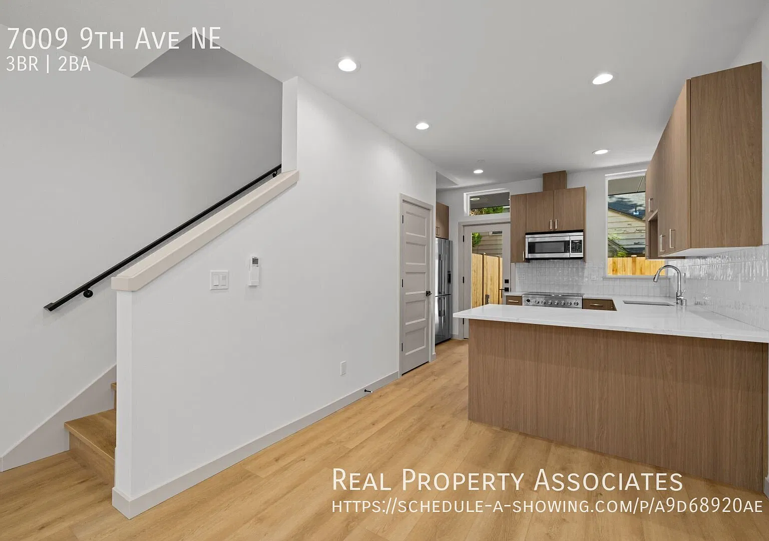 Brand New 3-Bed, 2-Bath Townhouse Near Green Lake! **Private Rooftop Deck — Photo 4
