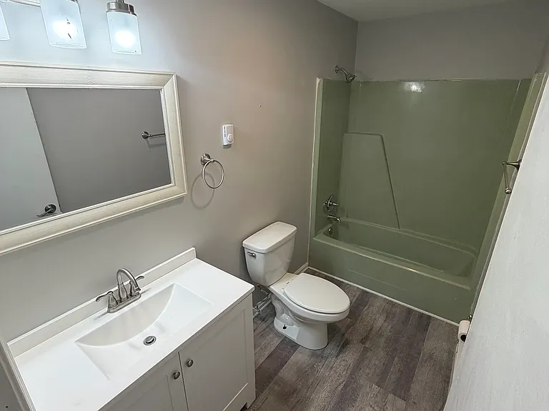 38 Raleigh Ct — Photo 10