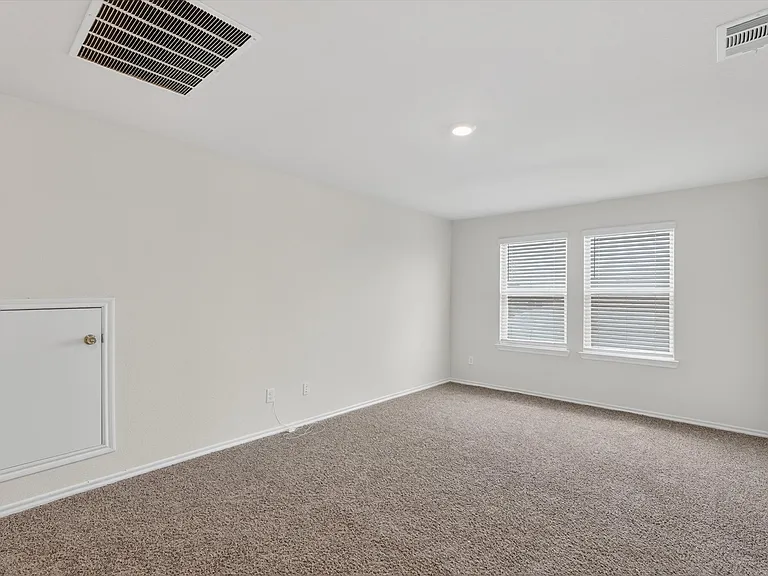 2109 Muscovy St — Photo 18