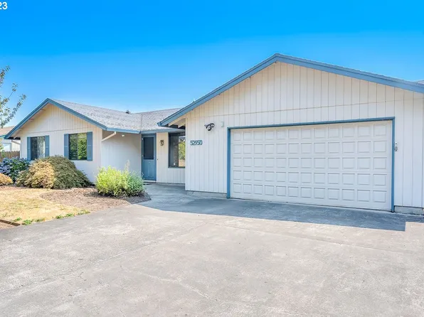 52950 NW Cliff Dr, Scappoose, OR 97056