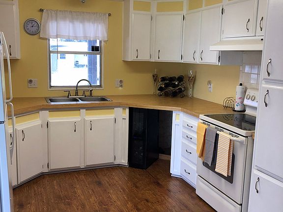 5th image of 113 Snead Dr