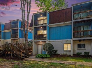 7040 Longstreet Dr #C, Raleigh, NC 27615