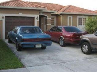 15942 SW 50th Ter, Miami, FL 33185