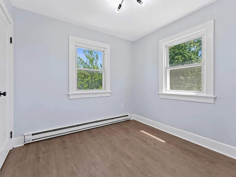 7 Elizabeth St #3 — Photo 11