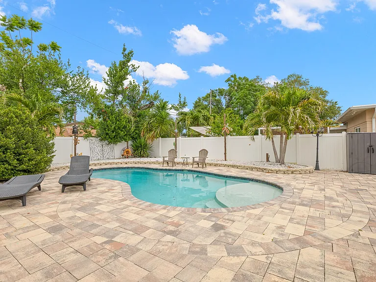 10437 Cirimoya Ln — Photo 3