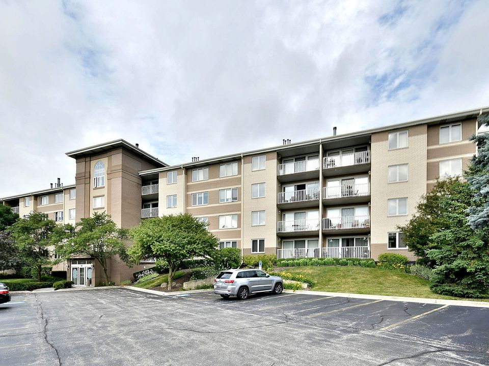1st image of 480 E Montrose Ave APT 407