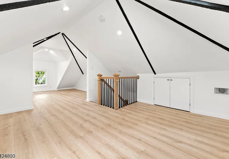 40 Edgewood Rd — Photo 25