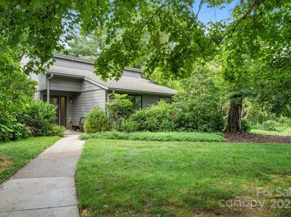 470 Crowfields Dr, Asheville, NC 28803