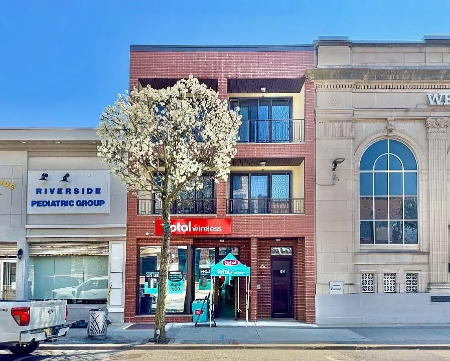 502 Broadway #301