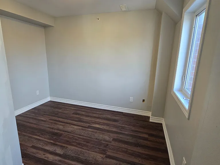 109 Rushbrooke Ave #2 — Photo 8
