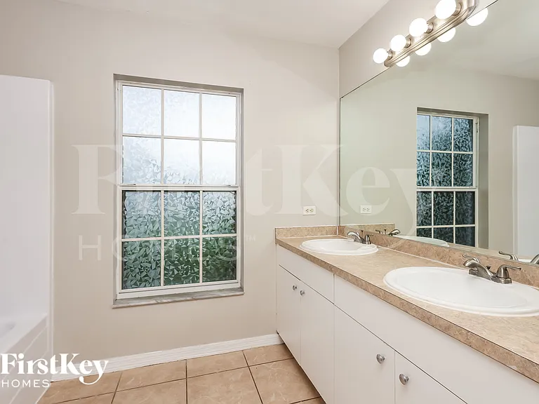2709 46th St W — Photo 10