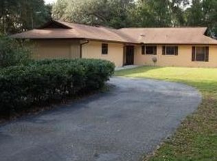 7105 W Riverbend Rd, Dunnellon, FL 34433