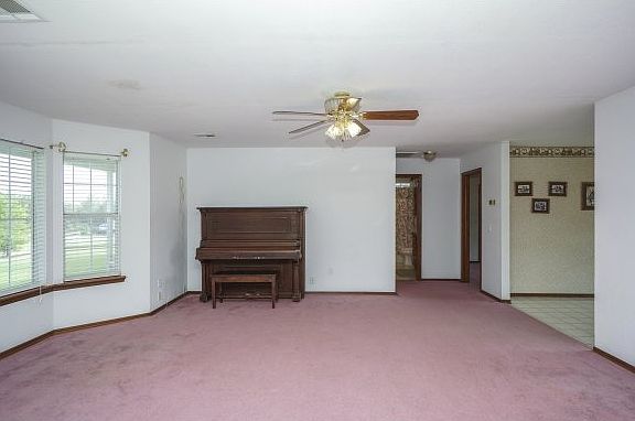 5th image of 5501 156th Ave NE