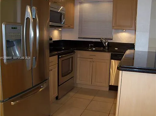 2121 N Ocean Blvd #1 — Photo 13