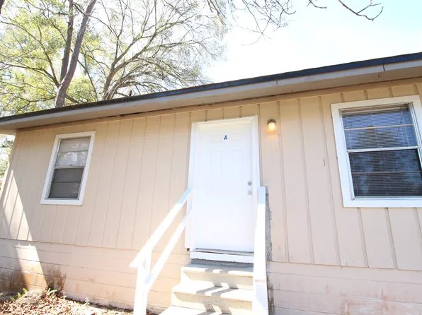 2212 SE 36th Ter #A, Gainesville, FL 32641