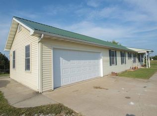 917 Tickridge Rd, Silex, MO 63377