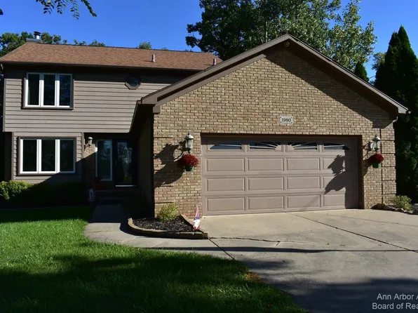 1980 Oakville Waltz Rd, New Boston, MI 48164