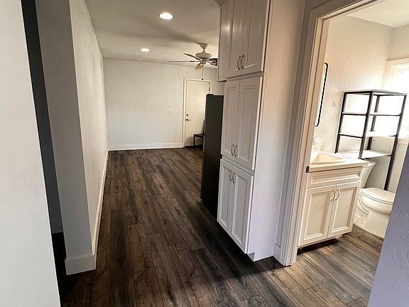 4th image of 4960 34th St #4960