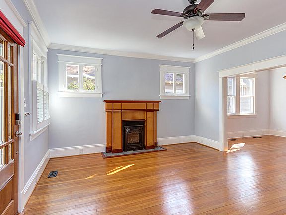 3rd image of 1007 W South St