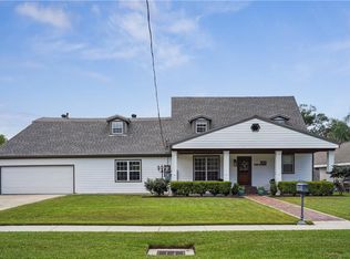 910 Oak Ave, Harahan, LA 70123