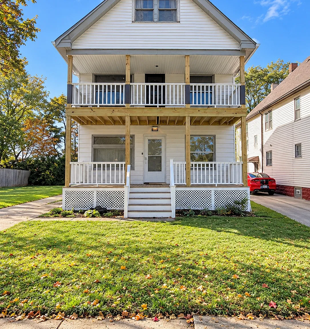 3 bed, 945 sqft, $1,400 — Photo 1