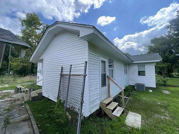 2nd image of 4201 Ryburn Rd