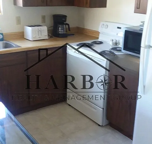 Valley View Apartments — Photo 37