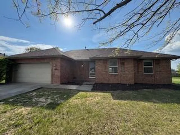 5709 N 12th Ave, Ozark, MO 65721