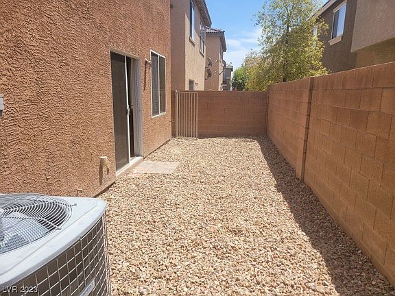 4th image of 4473 Romona Falls Ave #0