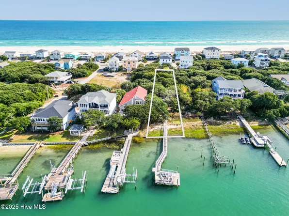 704 N Anderson Boulevard, Topsail Beach, NC 28445