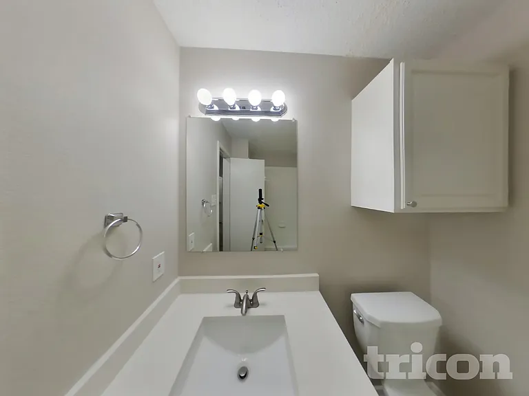 811 Young Dr — Photo 17