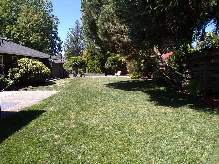 6331 SW Wilbard St — Photo 36