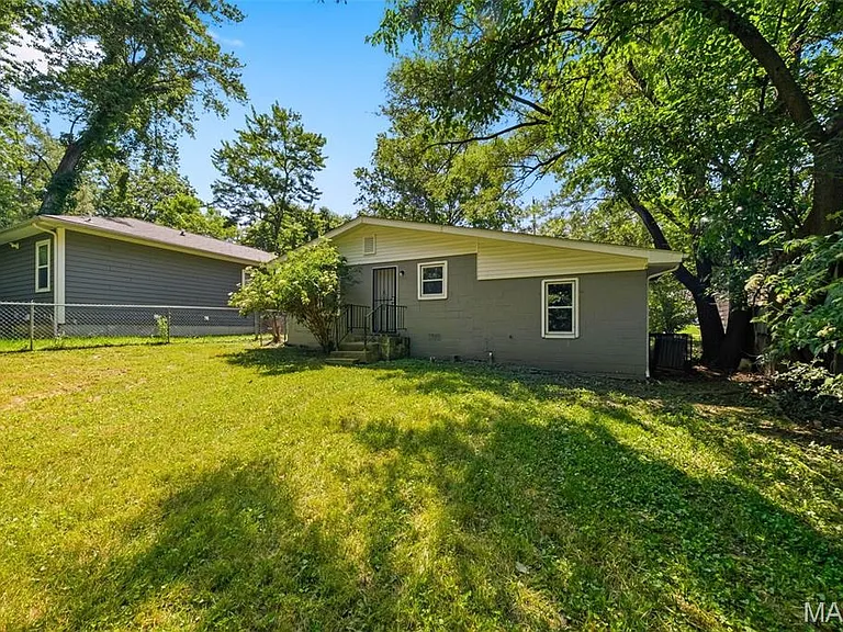 191 Bascom Dr — Photo 14