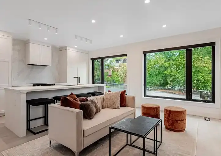 2 bed, 1.0 bath, 900 sqft, $3,250 — Photo 3