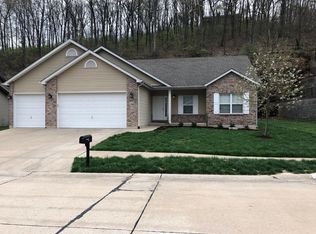 1250 Konert Valley Dr, Fenton, MO 63026