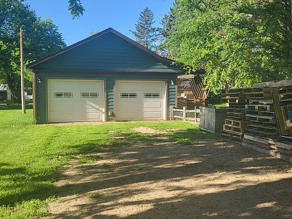 3rd image of 414 W Michigan Ave