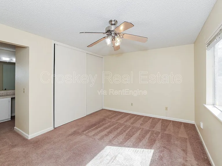 357 Hazelnut Ln — Photo 4